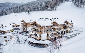 Stockinggut By Avenida Hotel & Residences Leogang Exterior photo