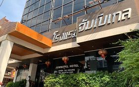 Jumbotel Hotel Bangkok Exterior photo
