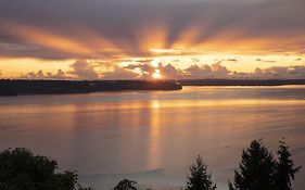 Hotel 180º Puget Sound View Fox Island Exterior photo