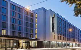 Hotel Courtyard By Marriott Munich City East Exterior photo