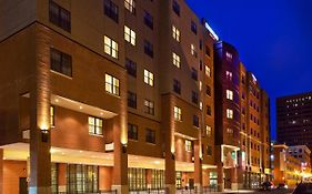 Hotel Courtyard By Marriott Syracuse Downtown At Armory Square Exterior photo