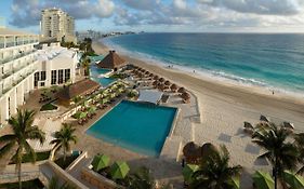 The Westin Cancun Resort Villas & Spa Exterior photo