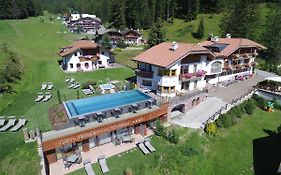 Garni Residence Soraiser Selva di Val Gardena Exterior photo