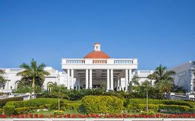 Hotel Taj Mahal Lucknow Exterior photo