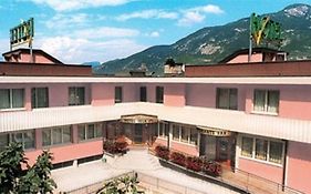 Hotel Vela Trento Exterior photo