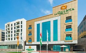 Hotel La Quinta By Wyndham Dubai Jumeirah Exterior photo