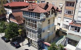 Hotel Pik Loti Tirana Exterior photo