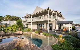 Sir Roys At The Sea Bed and Breakfast Port Elizabeth Exterior photo