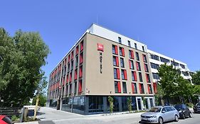 Hotel Ibis Muenchen City Ost Exterior photo