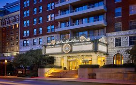 Hotel The Royal Sonesta Chase Park Plaza Saint Louis Exterior photo