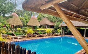 Elite Backpackers Services Bed and Breakfast Masaka Exterior photo