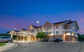 Comfort Inn & Suites Rapid City Exterior photo