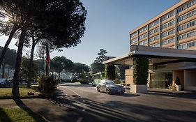 Holiday Inn Rome - Eur Parco Dei Medici, an IHG Hotel Exterior photo