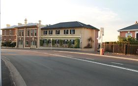 Hotel Coach House Launceston Exterior photo