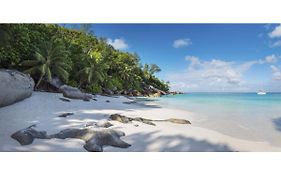 Hotel Constance Lemuria Grand Anse  Exterior photo