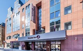 Premier Inn Frankfurt City Centre Francoforte sul Meno Exterior photo