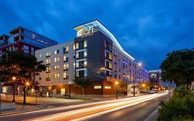 Aloft Minneapolis Exterior photo