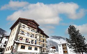 Hotel Bijou Valtournenche Exterior photo