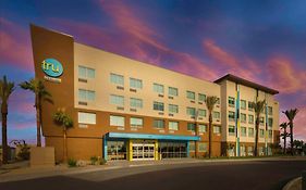 Hotel Tru By Hilton Goodyear Phoenix West, Az Exterior photo