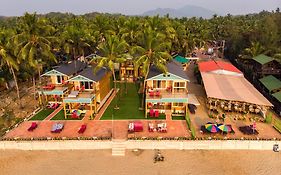 The O2H Agonda Beach Resort Exterior photo