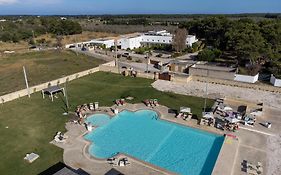 Hotel Masseria Rauccio Torre dell'Orso Exterior photo