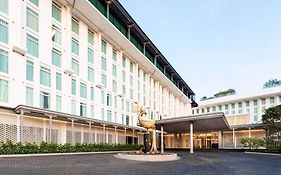 Hotel Ramada Plaza By Wyndham Chao Fah Phuket Exterior photo