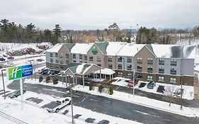 Holiday Inn Express & Suites Marquette, An Ihg Hotel Exterior photo