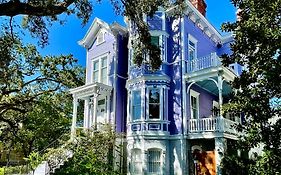 Amethyst Garden Bed and Breakfast Savannah Exterior photo