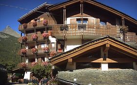 Hotel Vallée De Cogne Exterior photo