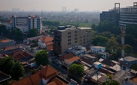 Stay.Vie Hotel Surabaya Exterior photo