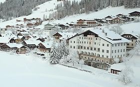 Hotel Tre Cime Sesto - Sexten Exterior photo