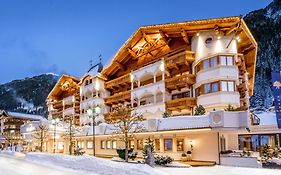 Hotel Trofana Royal 5 Ischgl Exterior photo