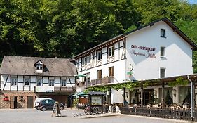 Landhotel Ringelsteiner Muehle Moselkern Exterior photo