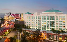 Hotel Hilton Santa Clara Exterior photo