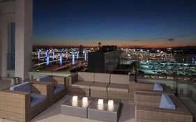 H Hotel Los Angeles, Curio Collection By Hilton Exterior photo