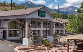 Econo Lodge Inn&Suites Manitou Springs Exterior photo