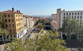 Hotel De La Croix-Rousse Lione Exterior photo