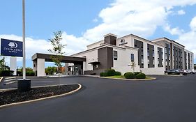 Hotel Doubletree By Hilton St. Louis Airport, Mo Woodson Terrace Exterior photo