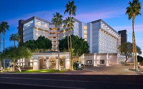 Doubletree By Hilton Phoenix Mesa Exterior photo