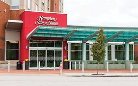 Hampton Inn & Suites Erie Bayfront Exterior photo