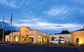 Hotel Doubletree By Hilton Charlotte Airport Exterior photo