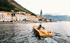 Hotel Heritage Grand Perast By Rixos Exterior photo