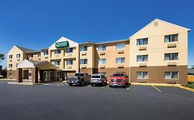 Quality Inn & Suites Bozeman Exterior photo