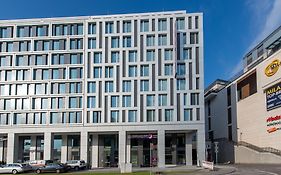 Premier Inn Stuttgart City Centre Exterior photo