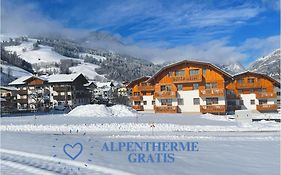 Bauernhofhotel "Die Unterbergerin" - Zimmer Mit Fruehstueck Und Ferienwohnungen In Gastein Mit Gratis Thermeneintritt Dorfgastein Exterior photo