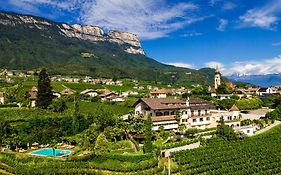 Hotel Weinberg Appiano Sulla Strada Del Vino Exterior photo