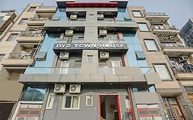 Hotel Super Townhouse 654 Nuova Delhi Exterior photo