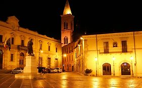 Manhattan Village Hotel Sulmona Exterior photo