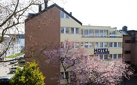 Hotel Am Duesseldorfer Platz Ratingen Exterior photo