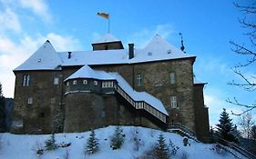 Hotel Und Restaurant Burg Schnellenberg Attendorn Exterior photo